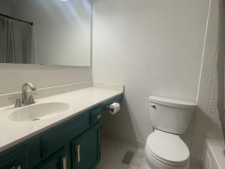 4330 Huntington Blvd — Photo 13