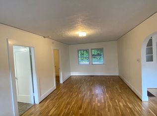 364 8th St, Lake Oswego, OR