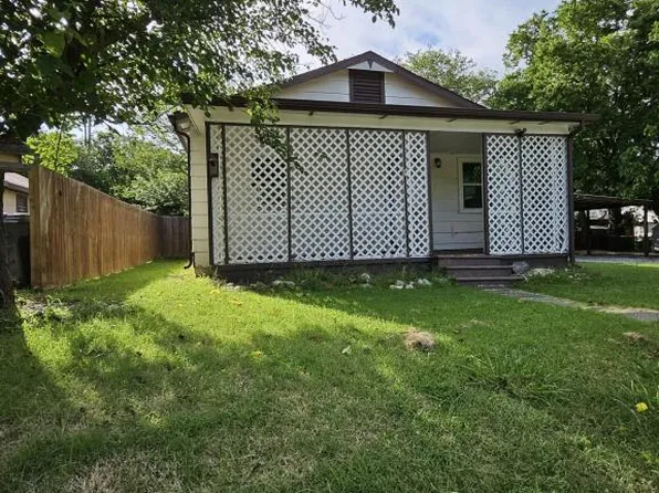 818 B St SE, Ardmore, OK 73401