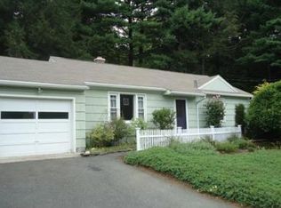 13 Dimock St, Leeds, MA 01053