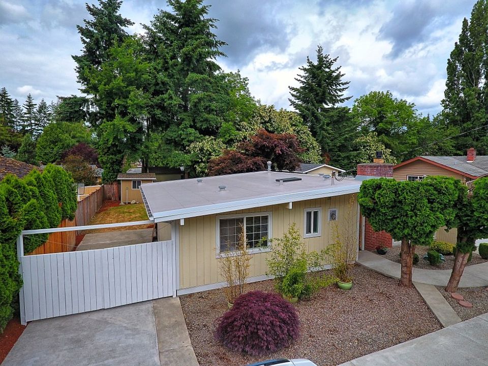 1st image of 439 156th Ave SE