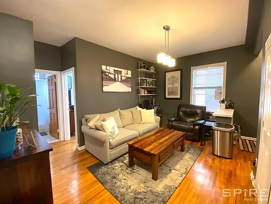 Rented by Spire Group | media 10