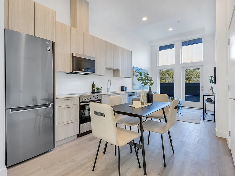 8605 Laurel St — Photo 4