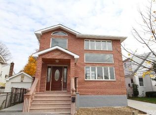 6015 255th St, Little Neck, NY 11362