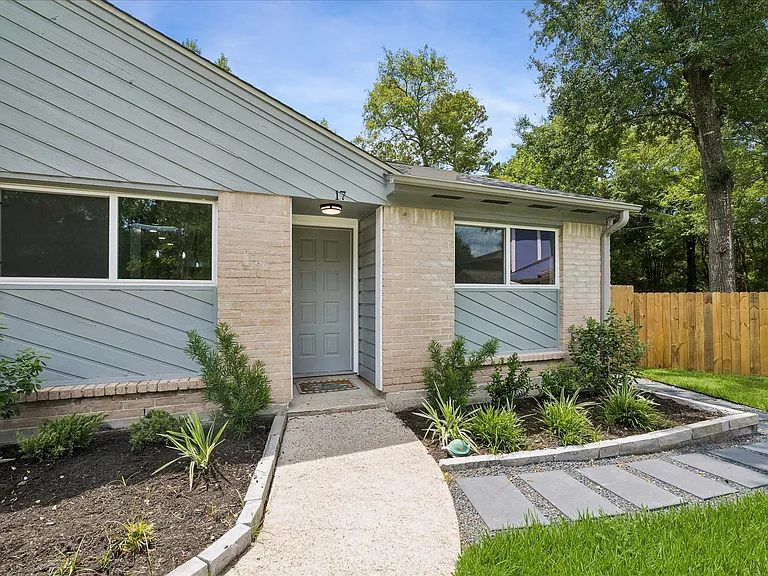 17 Oldstream Ct — Photo 6
