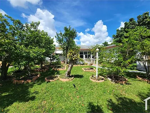 830 SW 50th Ave — Photo 10