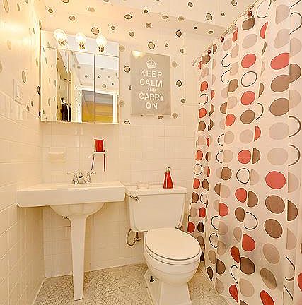 2nd image of 325 E 41st St APT 110