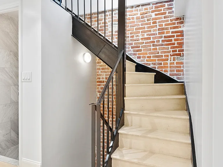 41 W 24th St #Penthouse 8F — Photo 2