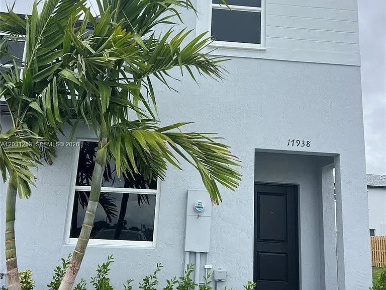 17938 SW 357th Ter — Photo 1