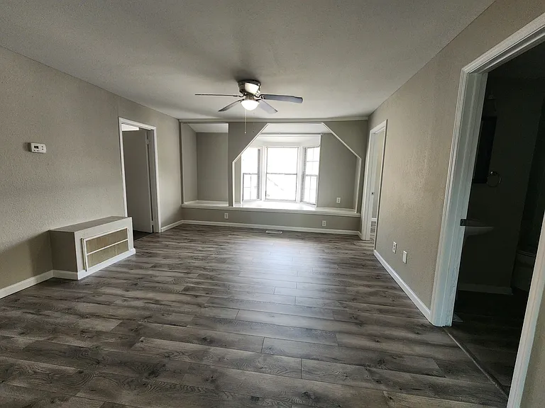 1319 Autumn Ave #D — Photo 18