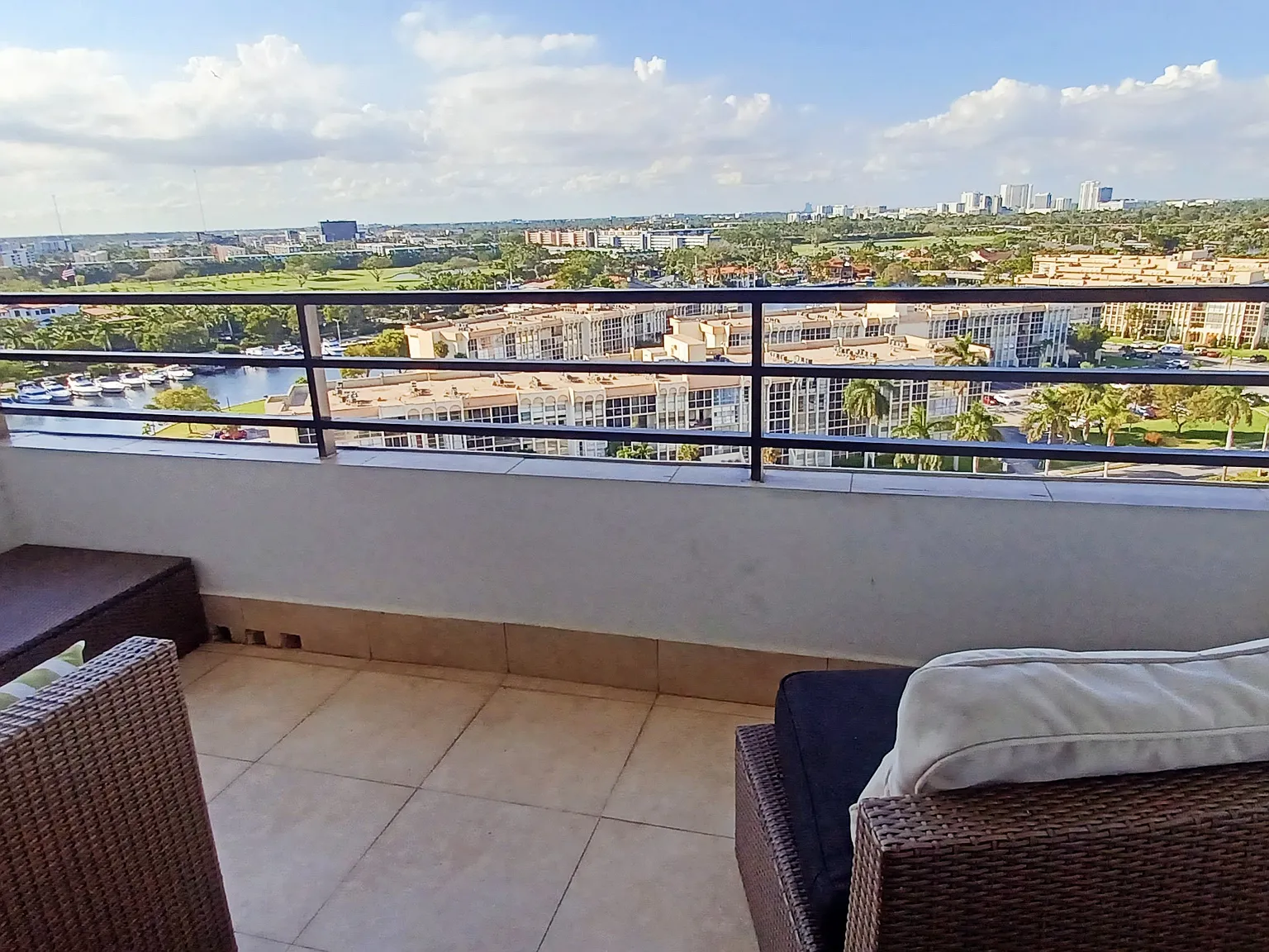 2 bed, 1400 sqft, $3,000 — Photo 1