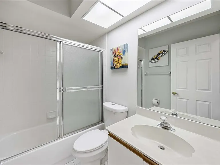 822 Gulf Pavillion Dr #202 — Photo 17