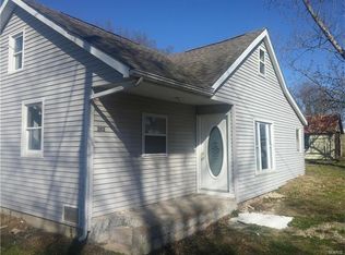 302 W 4th St, Belle, MO 65013