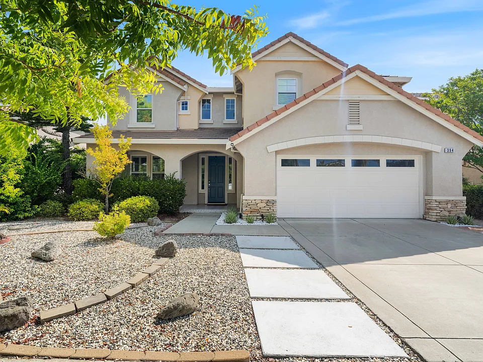 394 Roundhill Dr