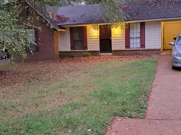 3335 Greenway Dr, Horn Lake, MS 38637