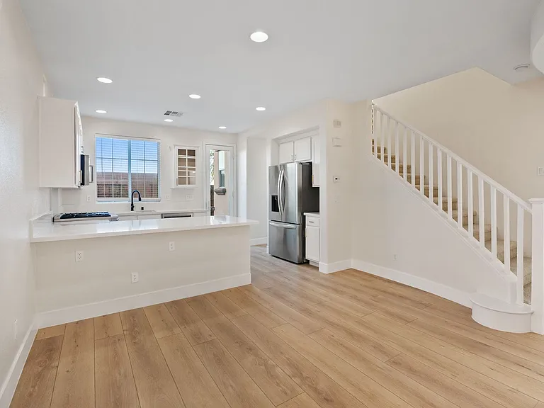 2334 Malaga Peak St — Photo 18