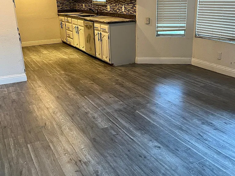 6413 Kingston Dr — Photo 5