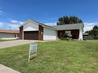 1331 S Clay Ave, Liberal, KS 67901