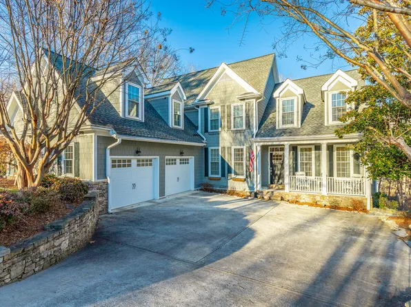 1306 Stonehurst Cir, Ooltewah, TN 37363