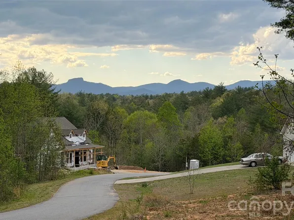 2091 Robert Dr #16, Morganton, NC 28655