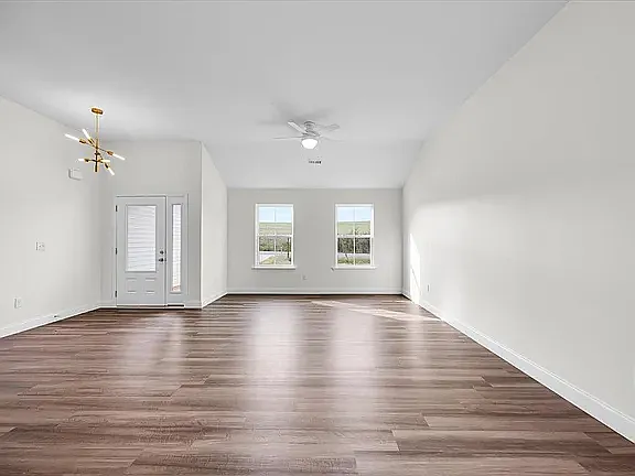 3 bed, 1463 sqft, $1,700 — Photo 4