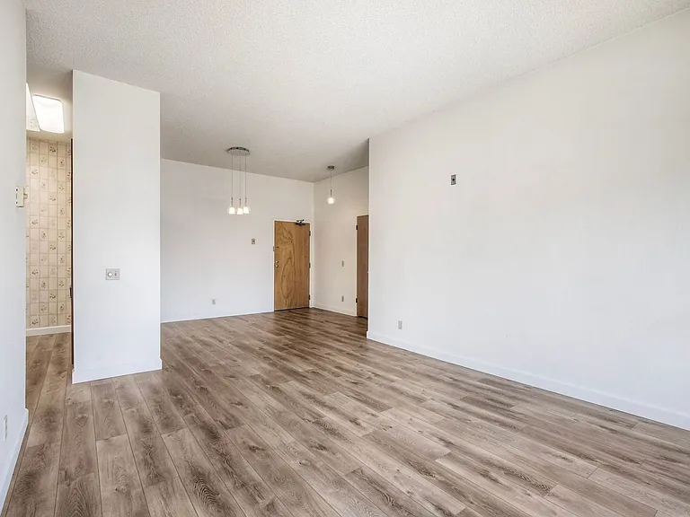 8328 Regents Rd #3E — Photo 15