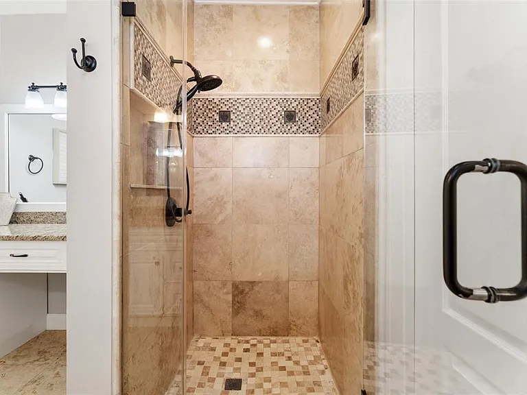 6420 Sunset Bay Cir — Photo 34