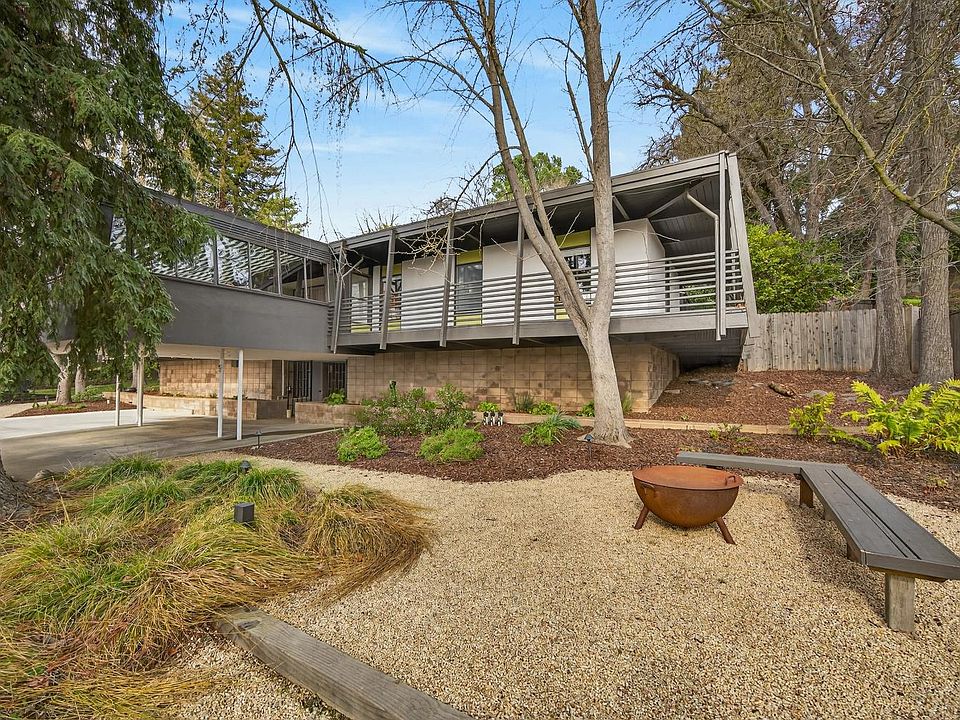 1st image of 2051 Lambeth Way