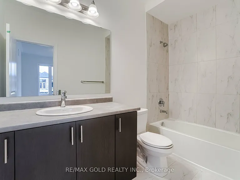 26 Del Grappa St — Photo 36