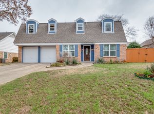 12252 Chapel View Dr, Farmers Branch, TX 75234