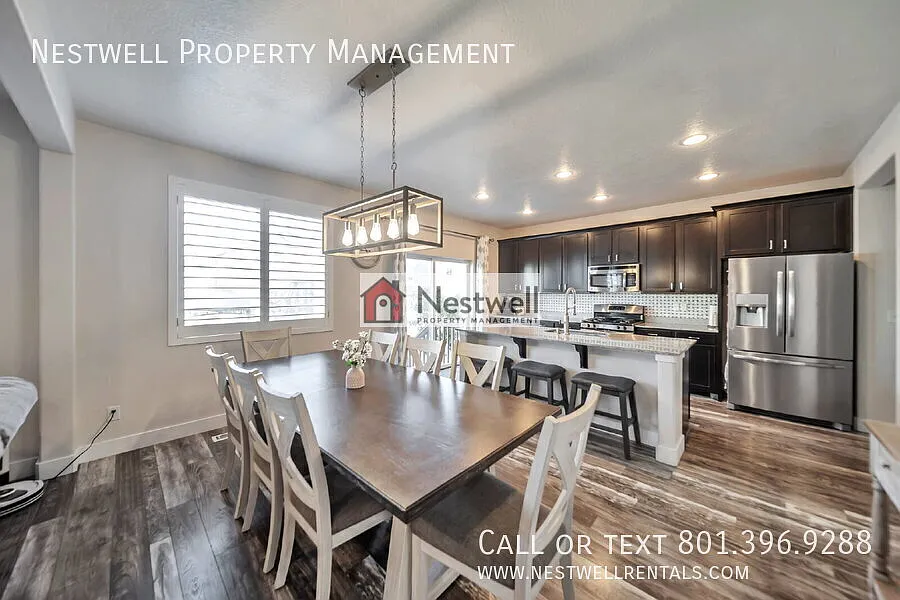 Fantastic Energy Efficient Home in Herriman — Photo 2