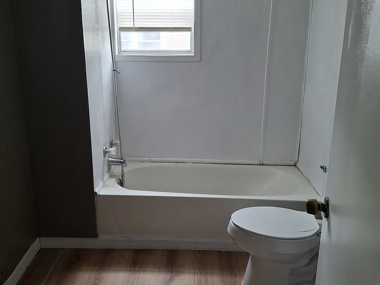 600 SW 38th Ave #62 — Photo 6