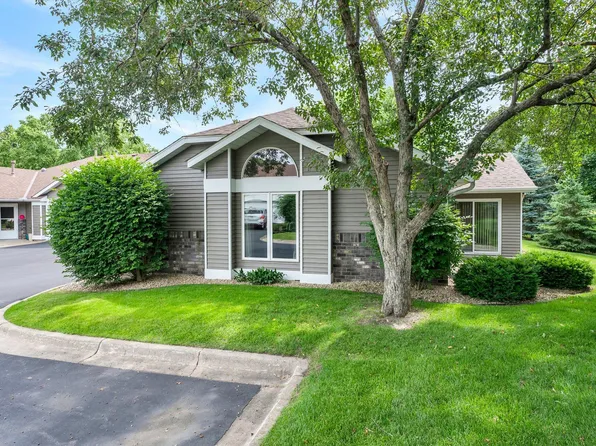 2007 Glenhaven Ln N, Brooklyn Park, MN 55443