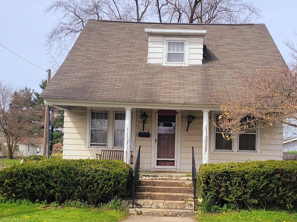 1st image of 229 N Home St