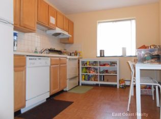 12 Cottage Ct APT 4A, Newton, MA 02458
