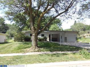 911 Mulder Dr, Lincoln, NE 68510