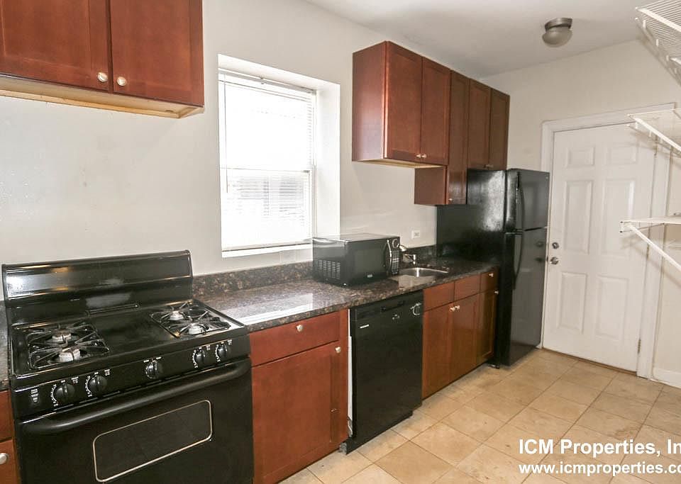 1st image of 3904 N Pine Grove Ave #2F