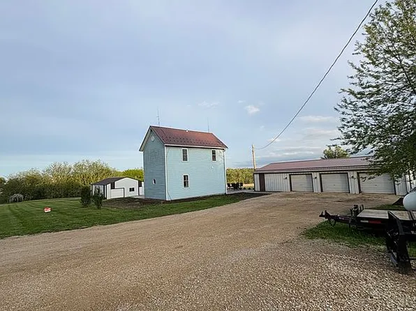 3655 S Massbach Rd, Stockton, IL 61085