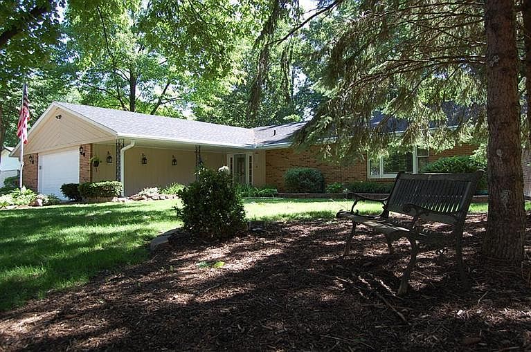 1st image of 9710 Rose Arbor Dr
