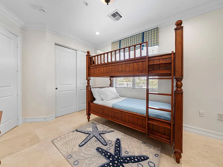 514 N Birch Rd — Photo 30