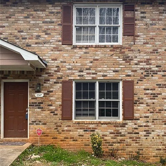 2347 Murell Rd — Photo 1