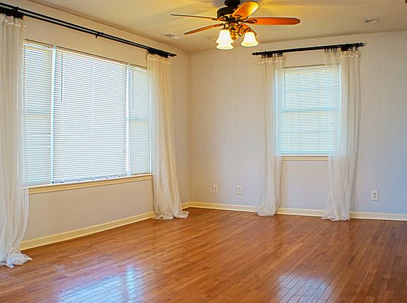 5th image of 1528 Clay St