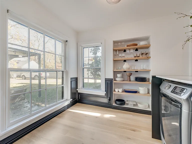 6511 Gaston Ave — Photo 13