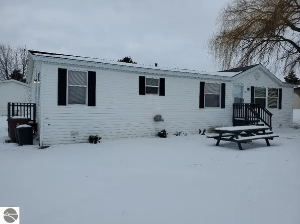7359 Kings Ct, Alma, MI 48801