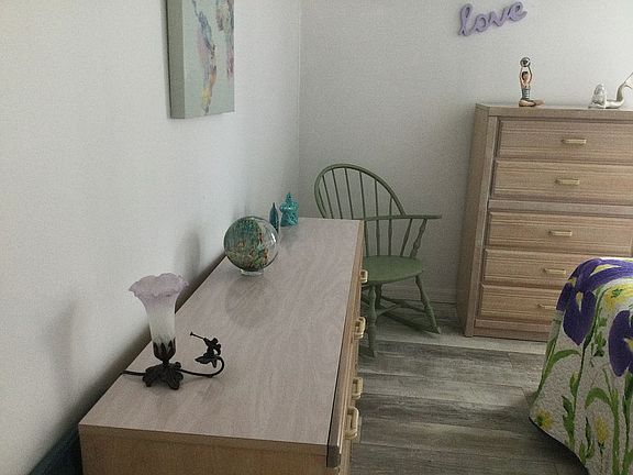2nd image of 1001 Matthew Ave
