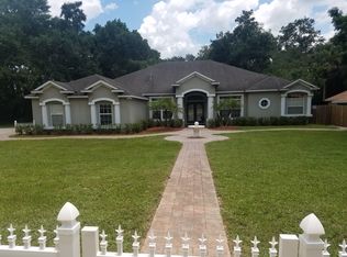 30532 Apawamis Dr, Mount Plymouth, FL 32776