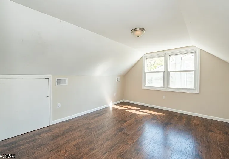 537 Dell Rd — Photo 14