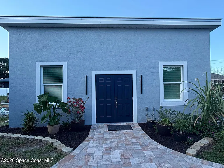 433 Crystalmist Rd NW — Photo 1