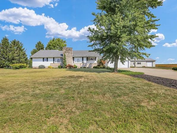 970 E County Road 600n, Arcola, IL 61910