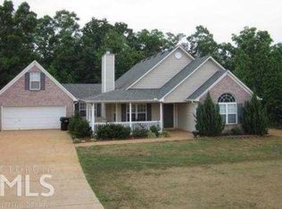 522 Brewer Dr, Locust Grove, GA 30248